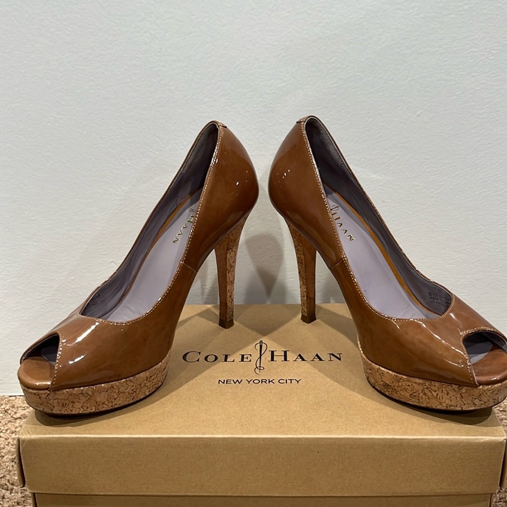 Cole Haan Mariela Peep Toe High Pump Patent Leather with Cork Heels. 6.5B
